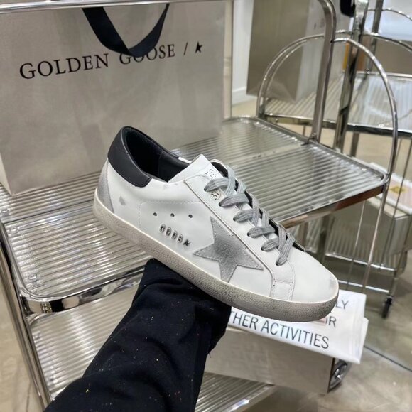 Golden Goose - Picture 3 of 6